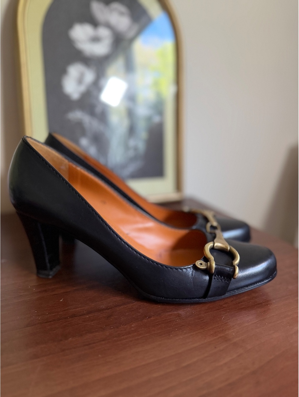 Burberry Black Leather Pumps
